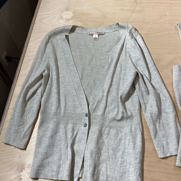 Belford Tank Top and Sweater Set Medium (JR) - Picture 9 of 12